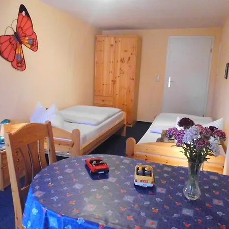 Charlottenhof Apartment *